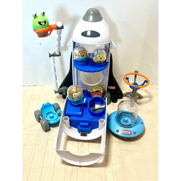 Toddle Tots Launch Time Rocket &  Far Out Farm alien farmer astronauts blocks - Picture 5 of 9